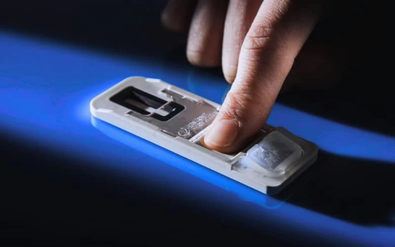 Технология INBS определяет наличие наркотиков по поту на кончиках пальцев / Фото: ibs.inc