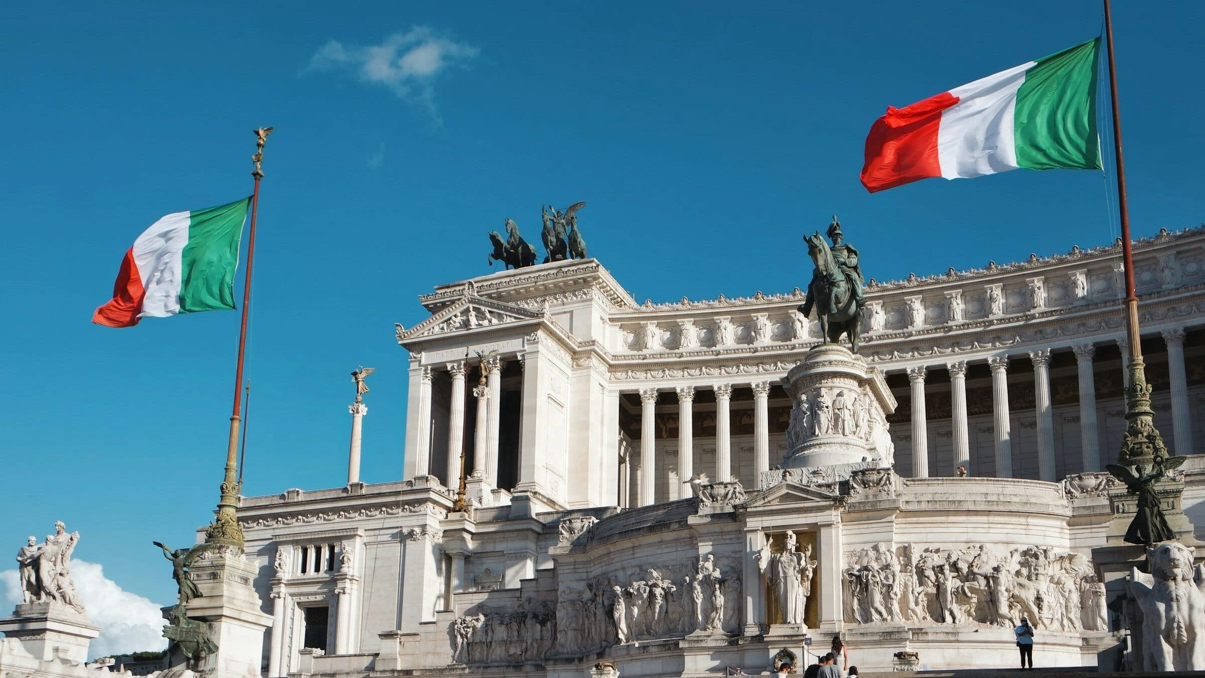 Спрос на итальянские облигации превысил предложение в 10 раз в январе 2024 года  Фото: Unsplash/Michele Bitetto