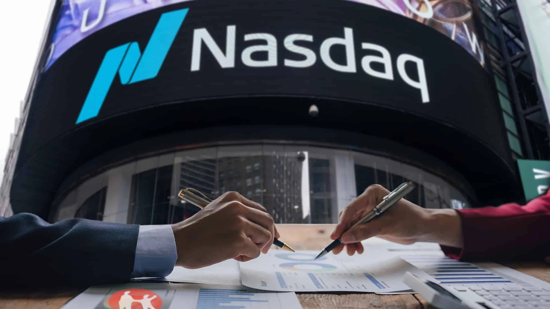 Kaspi.kz is preparing itself to go public on Nasdaq / Photo: Shutterstock and Wikimedia Commons