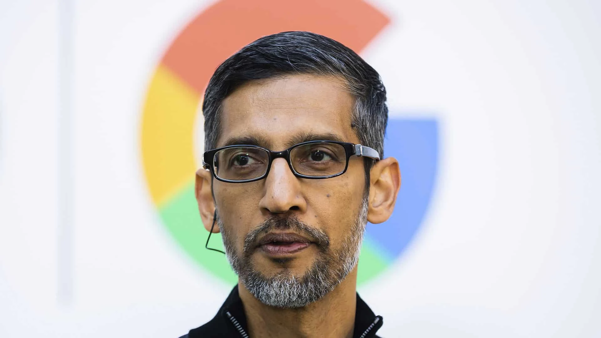 Генеральный директор Google и Alphabet Сундар Пичаи на пресс-конференции в Берлине / Фото: reuters