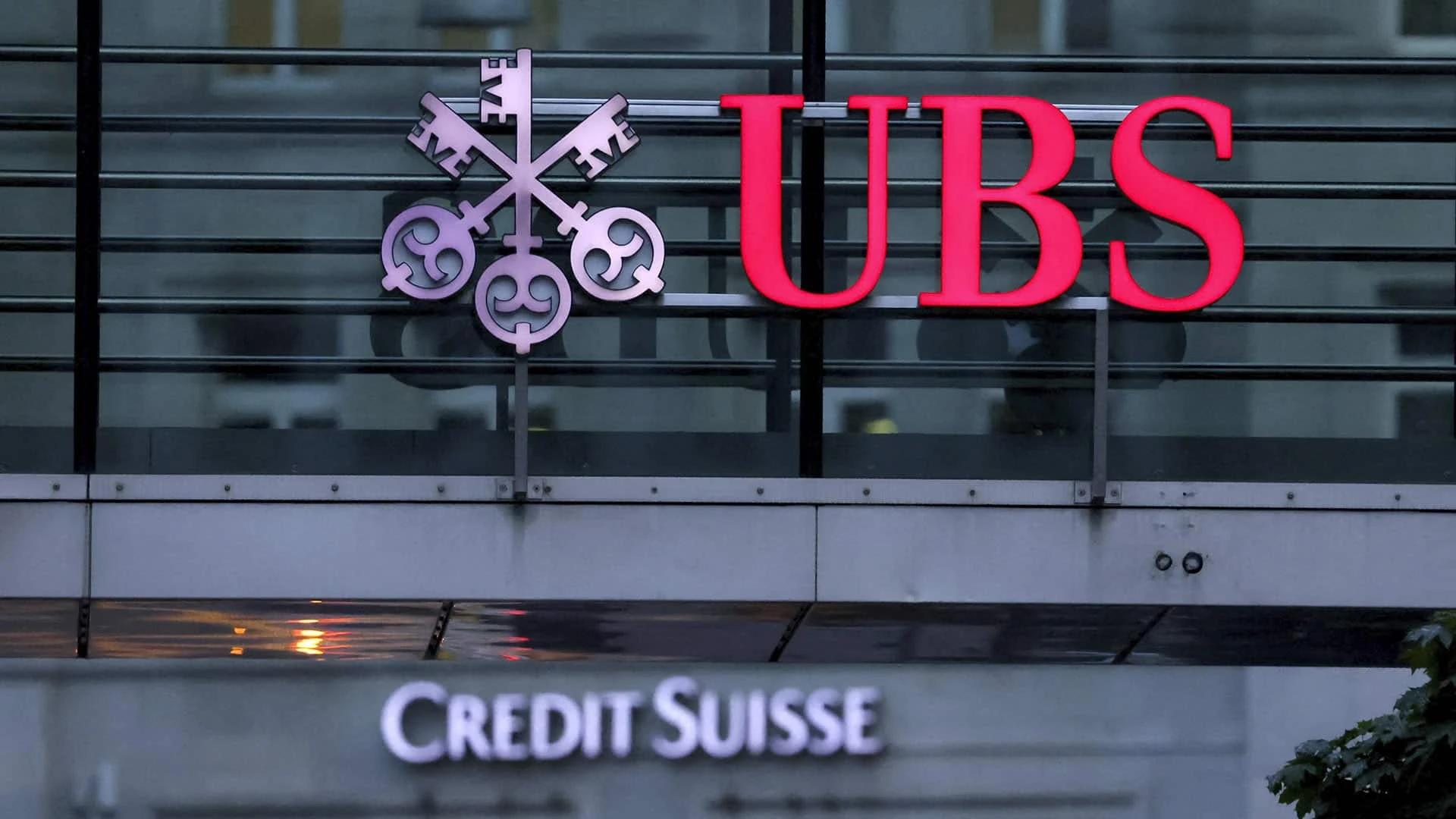 UBS в этом году возобновит ооратный выкуп акций / Фото: reuters