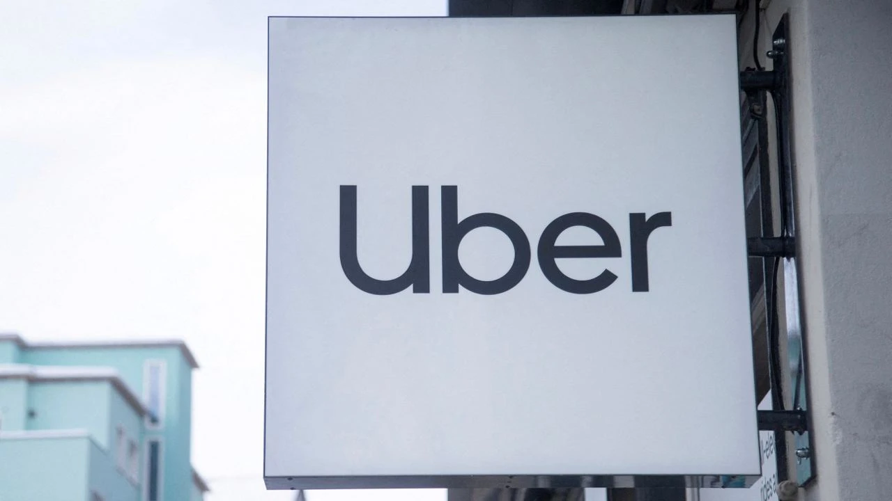 Uber получил годовую чистую прибыль впервые с IPO / Фото: Reuters/Arnd Wiegmann