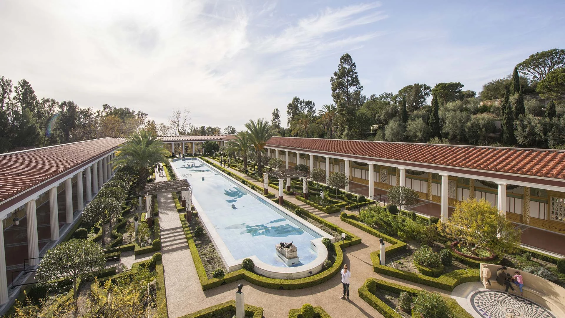 Копия Виллы Папирусов в Малибу, построенная в 1974 году американским предпринимателем Полом Гетти. Фото: shutterstock