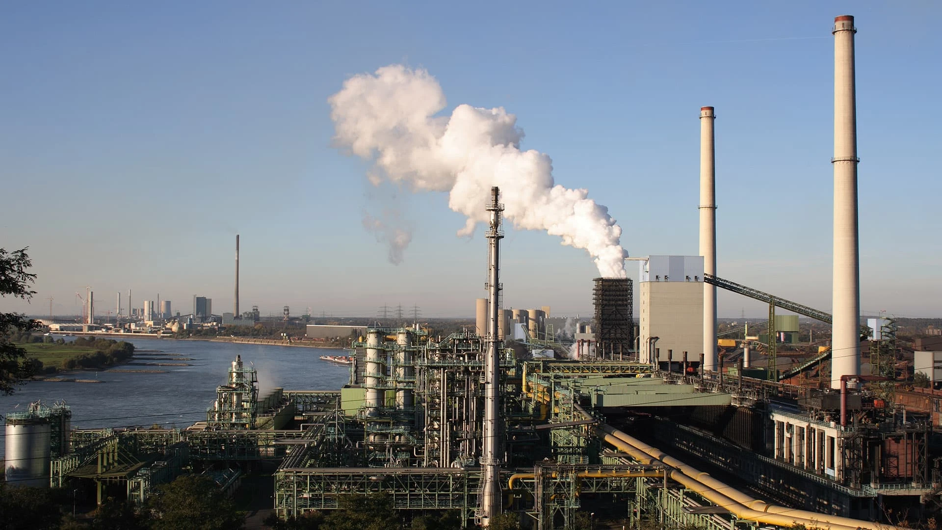 Немецкие промышленные предприятия сталкиваются с серьезными проблемами Фото: shutterstock