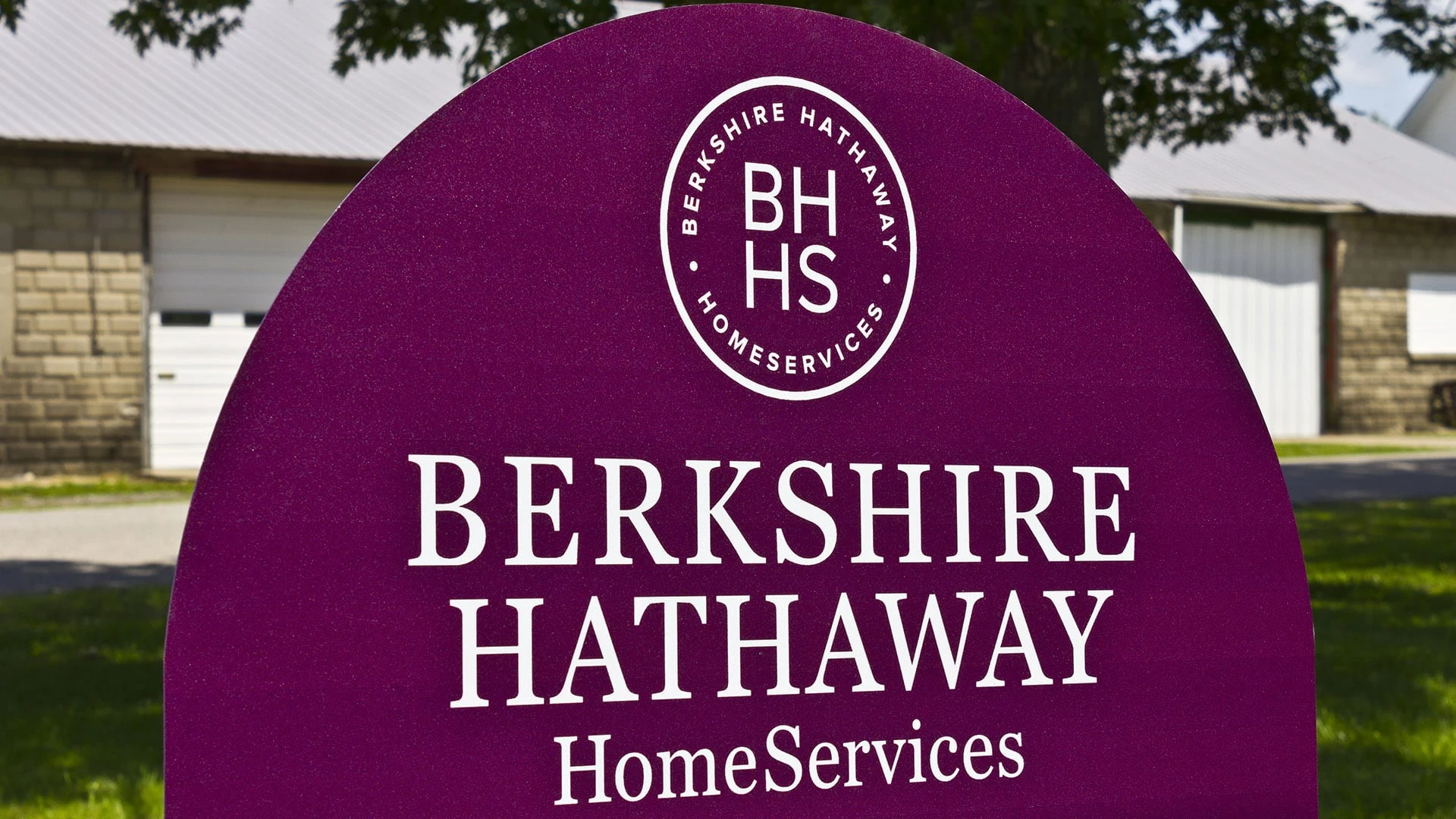 Акции инвестиционной компании Berkshire Hathaway выросли на рекордной годовой прибыли / Фото: shutterstock