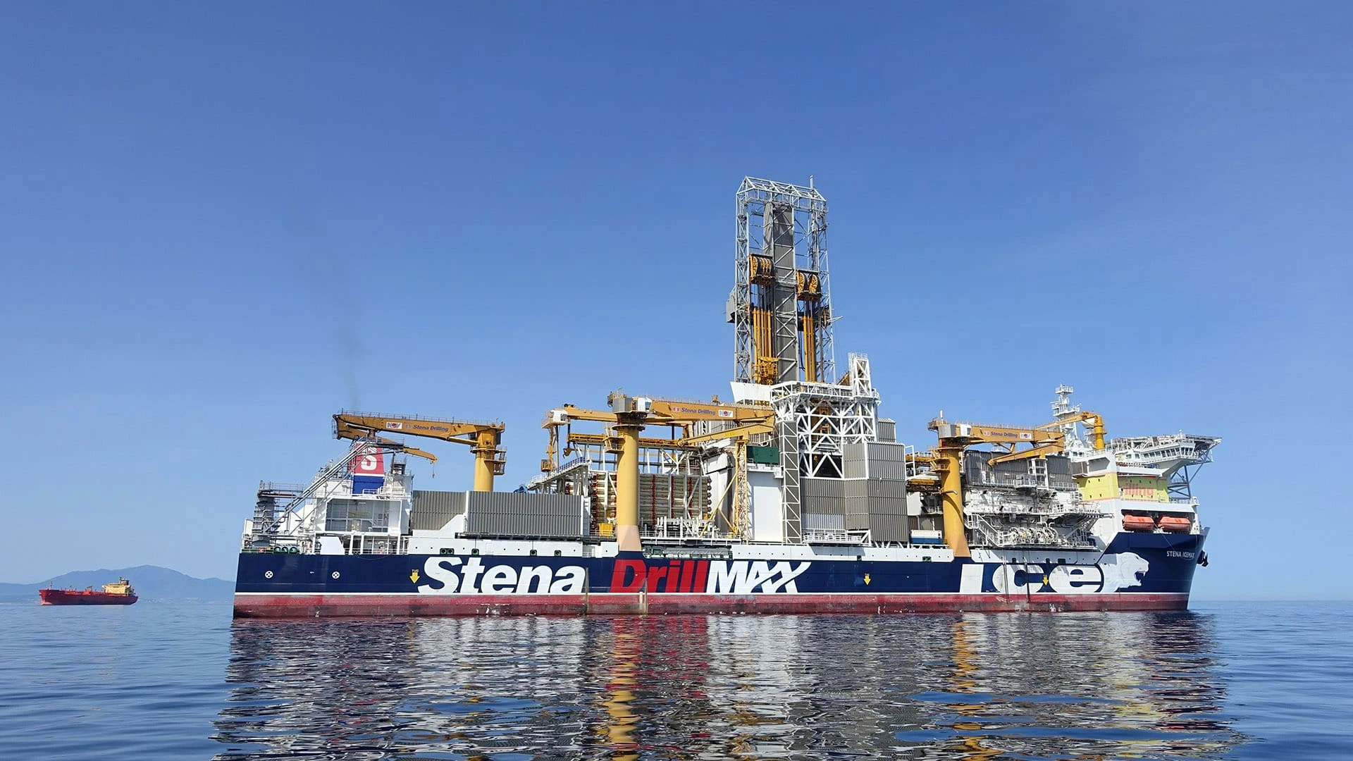 Плавучая установка для добычи, хранения и отгрузки нефти в Гайане / shutterstock