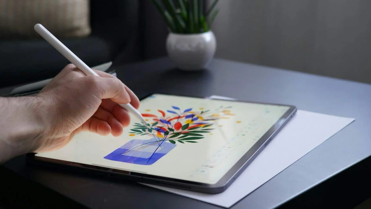 Apple впервые за 1,5 года обновит линейку iPad и впервые с 2018 года выпустит новый Apple Pencil / Фото: Unsplash/Sorin Gheorghita