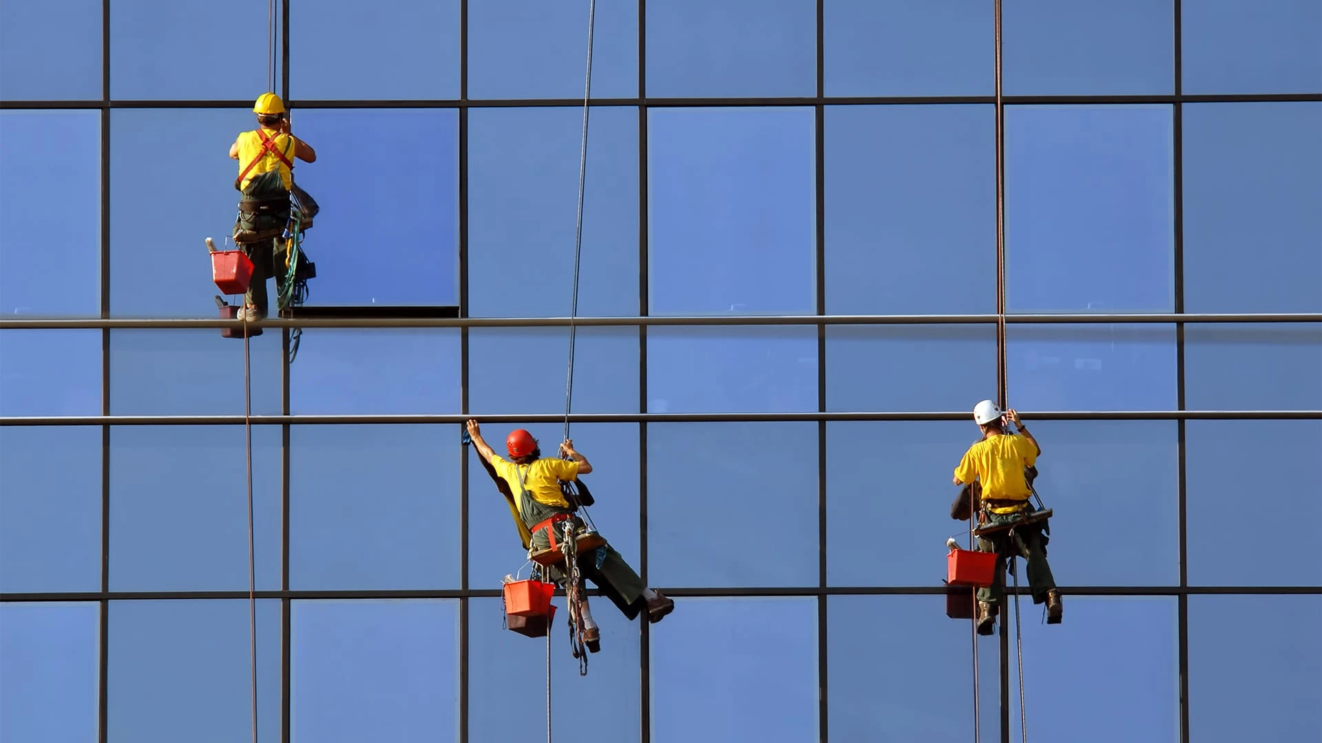 Охлаждение спроса на трудовые ресурсы приближает момент начала снижения ставки ФРС / Фото: Shutterstock
