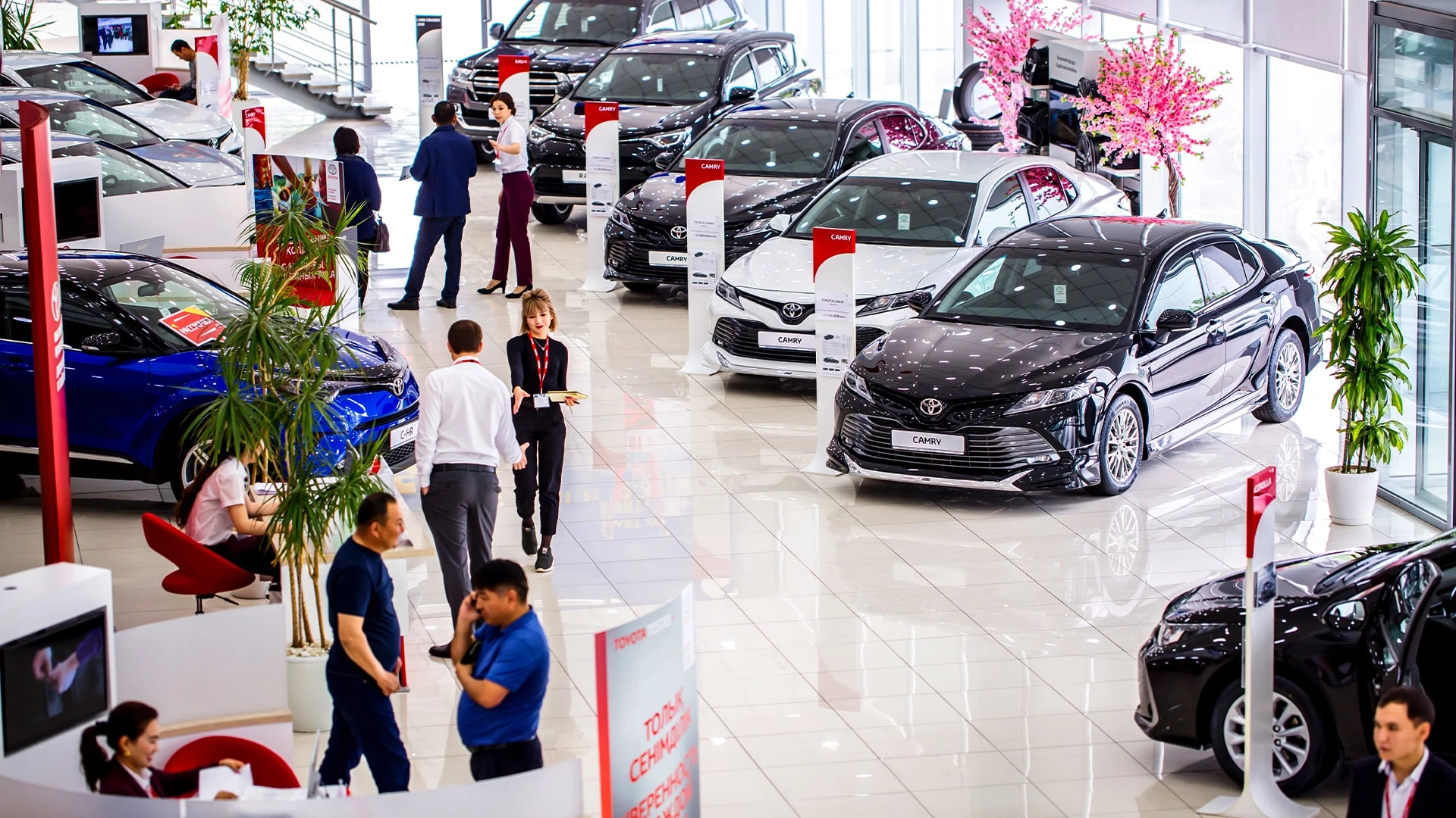 Население стремится иметь под рукой легкодоступные средства и предпочитает краткосрочные депозиты, по которым сейчас банки дают самые высокие ставки / Фото: Shutterstock