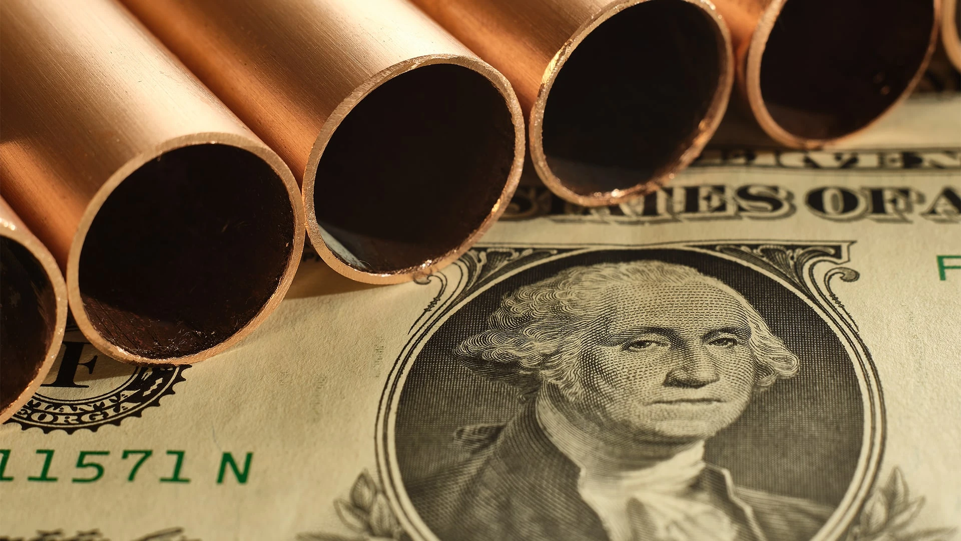 Резкий рост цен на сырье повышает инфляцию и может заставить ФРС отказаться от быстрого перехода к снижению ставки / Фото: Shutterstock