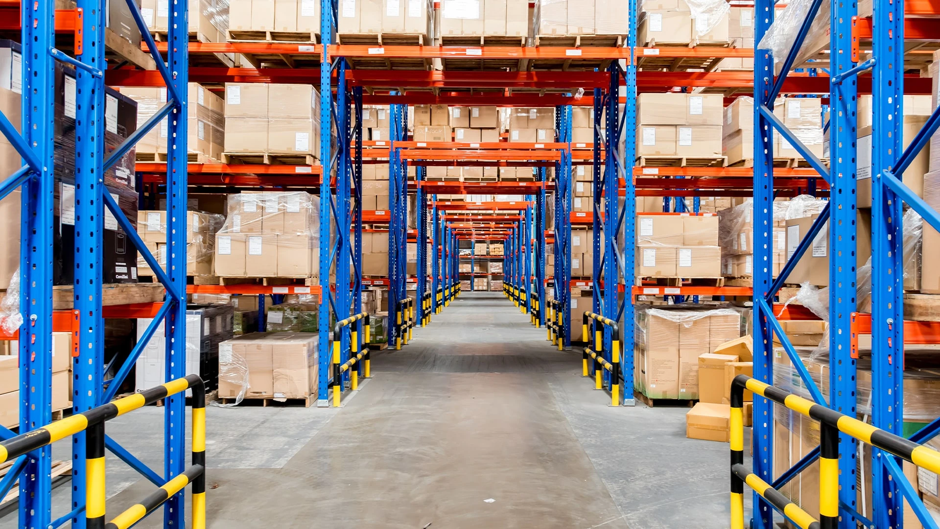 Отдельные компоненты индекса цен производителей особенно важны для расчета ценового индекса PCE, который остается в фокусе ФРС / Фото: Shutterstock