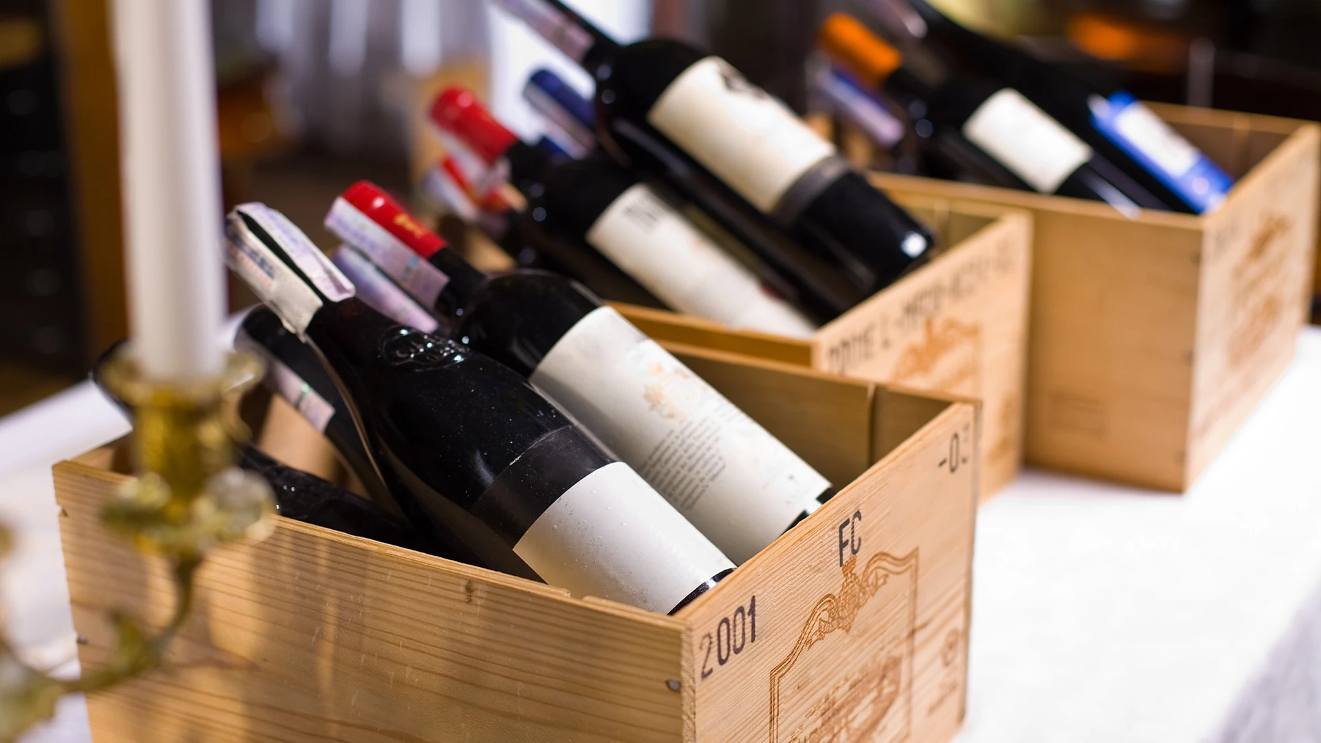 Появление профессиональных инвестиционных платформ делают инвестиции в вино доступными и понятными каждому. Фото: shutterstock.