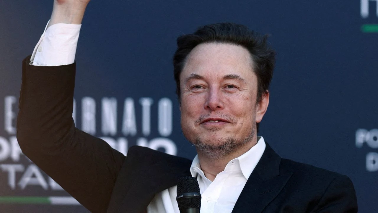 Шортисты заработали около $3 млрд на падении акций Tesla на неделе в середине апреля / Фото: Reuters/Guglielmo Mangiapane