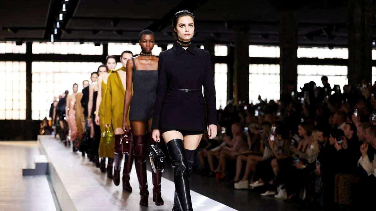 Выручка Gucci упала даже сильнее того, о чем Kering предупреждала в марте Фото: Reuters/Claudia Greco