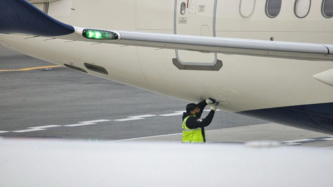 Loar Holdings выпускает нишевые компоненты для гражданской авиации и оборонного сектора / Фото: Unsplash/Joshua Sukoff