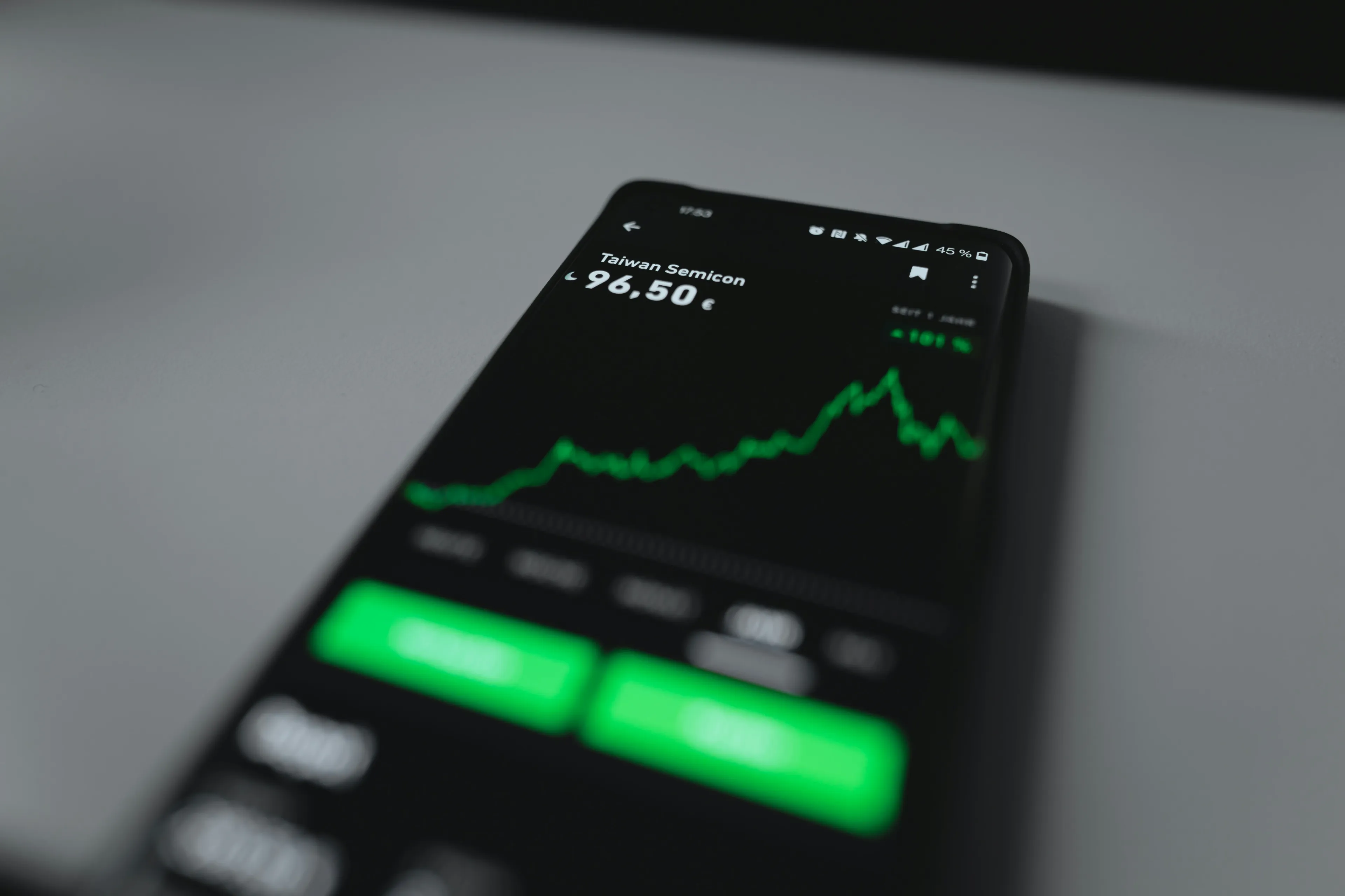 После квартальных отчетов американских технологических гигантов начали дорожать и азиатские технологические компании / Фото: Unsplash/Cedrik Wesche