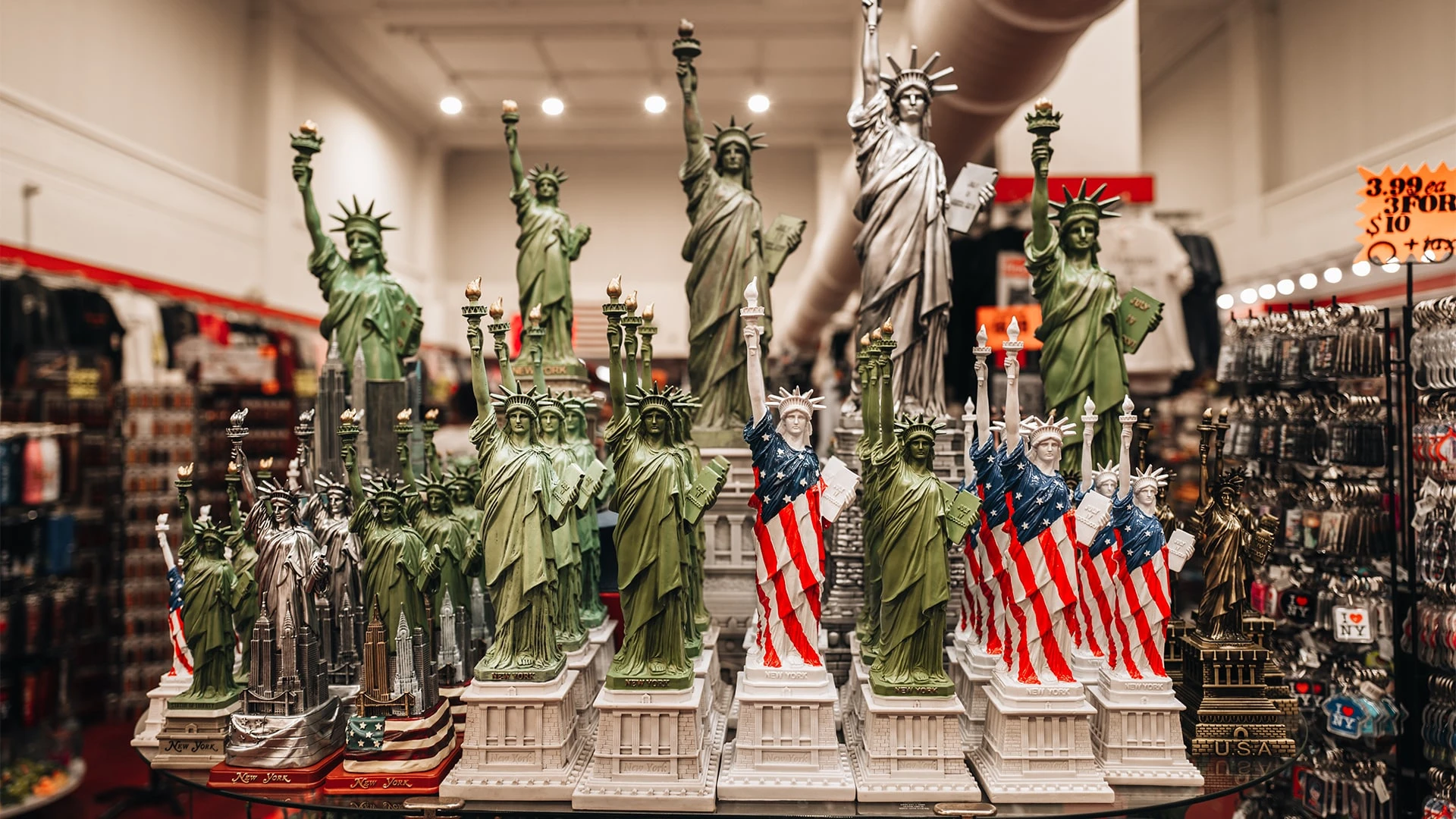 Инвесторы уже смирились с тем, что начало смягчения денежно-кредитной политики переносится на осенне-зимний период / Фото: Shutterstock