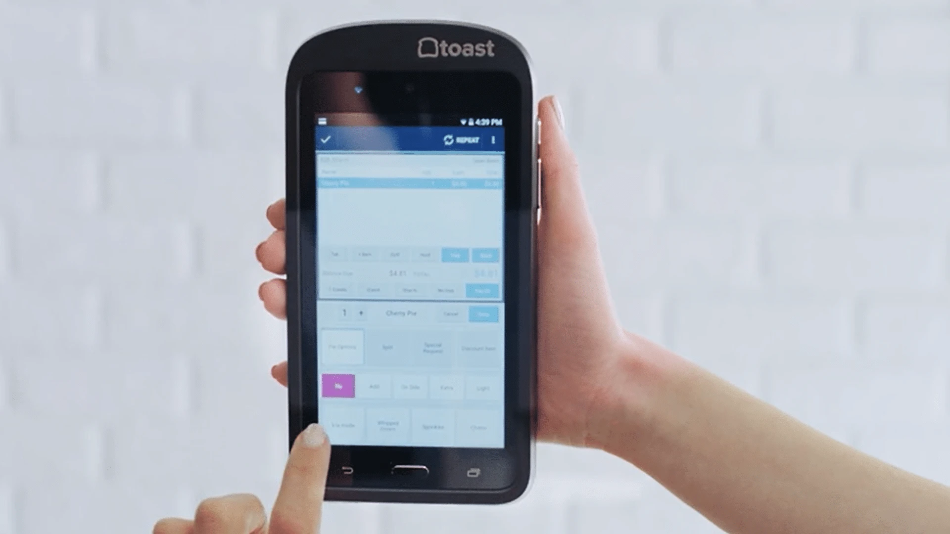 Аналитик Wedbush выставил Toast оценку Outperform / Стоп-кадр из видео Toast