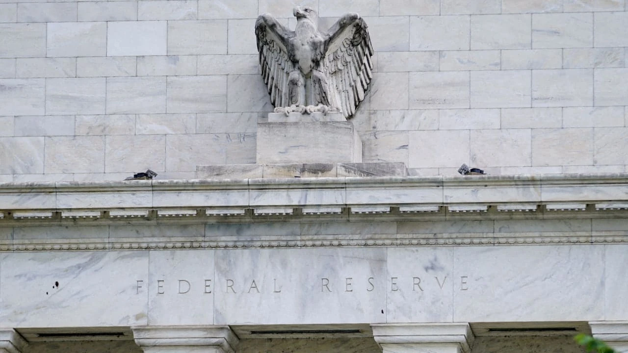 ФРС США выпустит «Бежевую книгу» – отчет об экономической ситуации в каждом из федеральных округов страны / Фото: Reuters/Sarah Silbiger