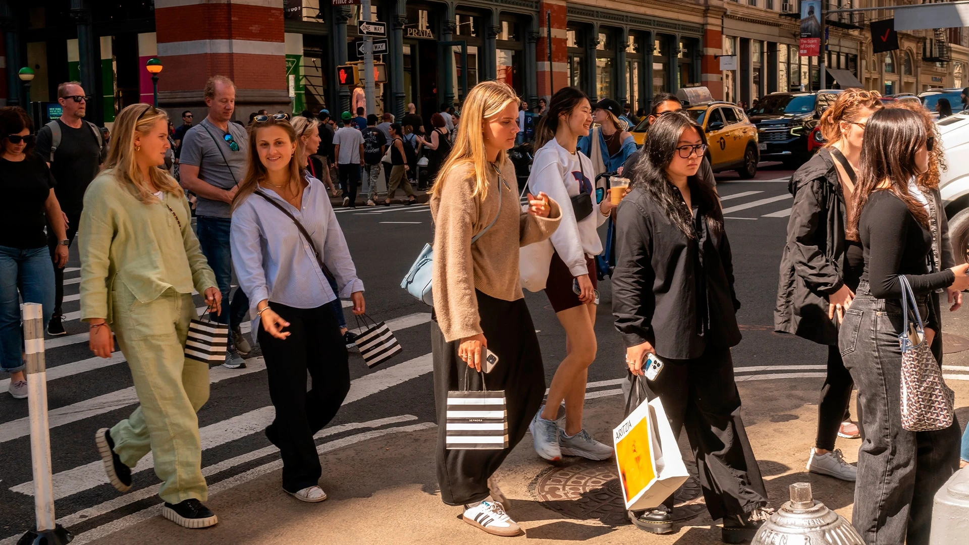 Рост потребительских расходов замедлился в США в апреле / Фото: Shutterstock