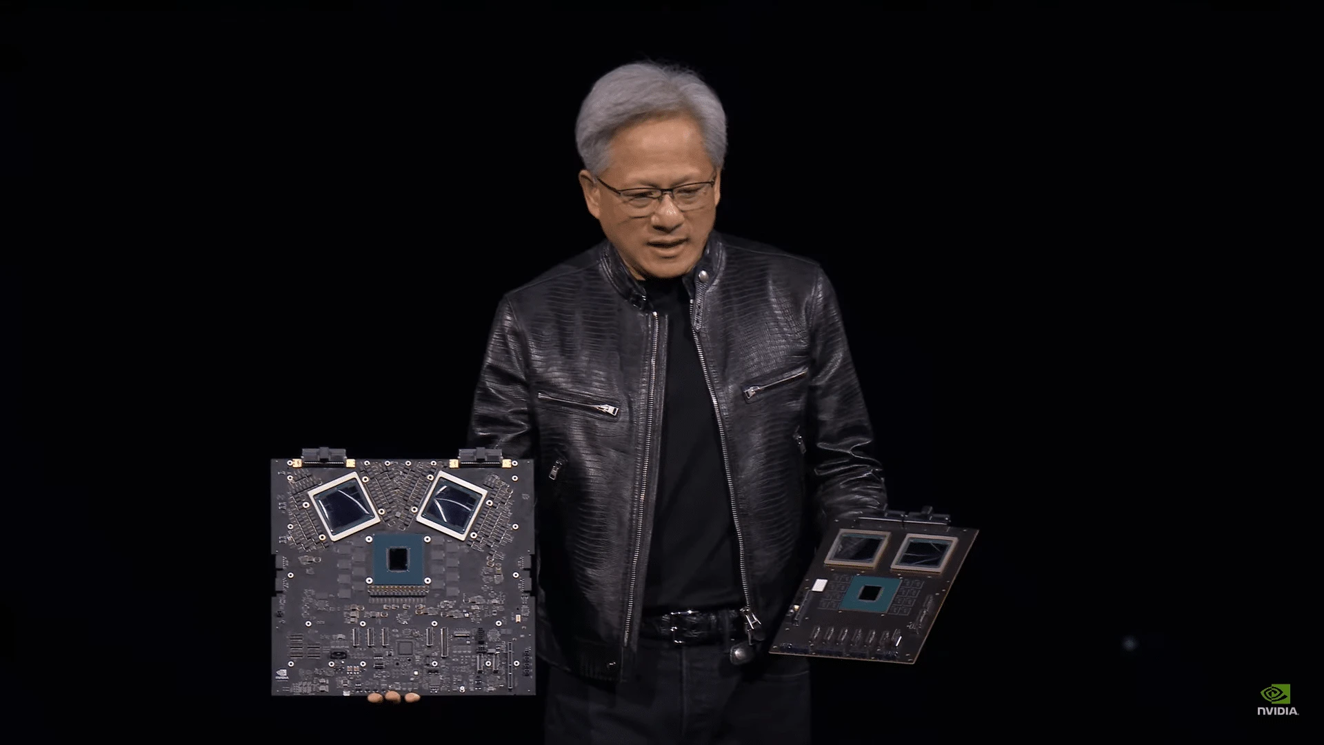 New Street Research считает, что импульс для роста акций Nvidia себя исчерпал / Фото: Стоп-кадр с презентации чипов Blackwell Nvidia