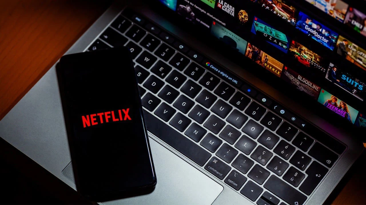 Согласно опросу TD Cowen, Netflix — самый популярный стриминговый сервис / Фото: Shutterstock