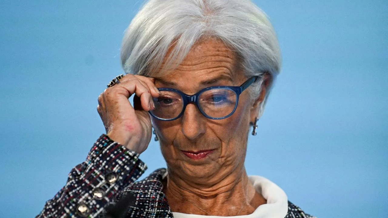 Глава ЕЦБ Кристин Лагард не стала прогнозировать снижение ставок в сентябре, но многие экономисты его ожидают / фото: Reuters/Jana Rodenbusch