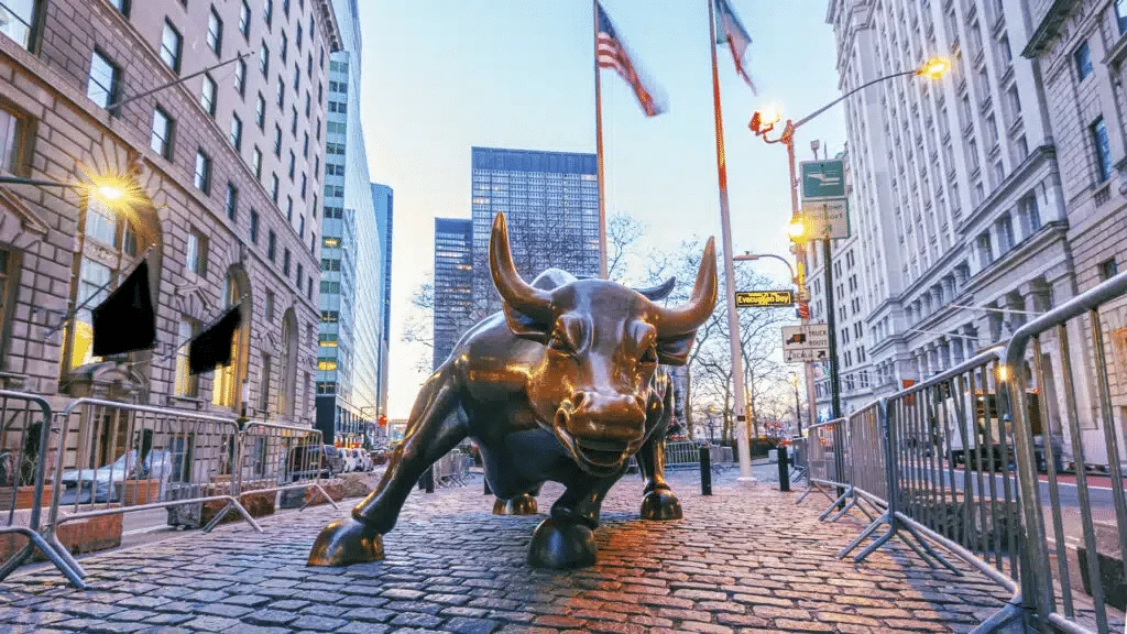 The Charging Bull sculpture on Wall Street in New York / Photo: Shutterstock