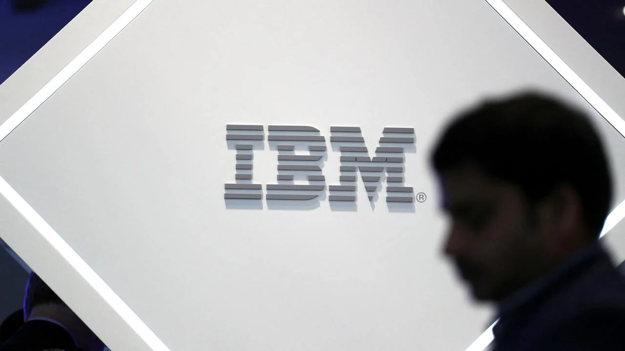 IBM за один квартал в два раза нарастила объем бизнеса, связанного с ИИ: теперь он превышает $2 млрд / фото: Reuters/Sergio Perez