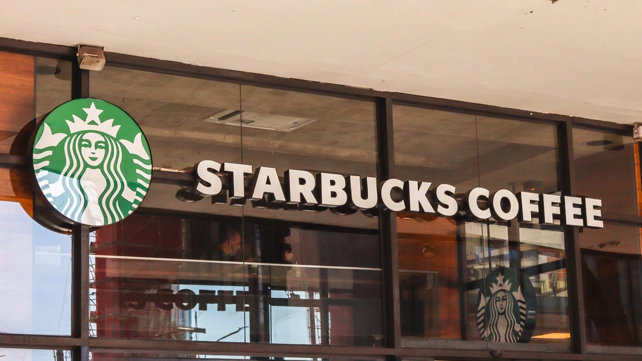 Инвесторы-активисты недовольны тем, как развивается Starbucks / Фото: Shutterstock