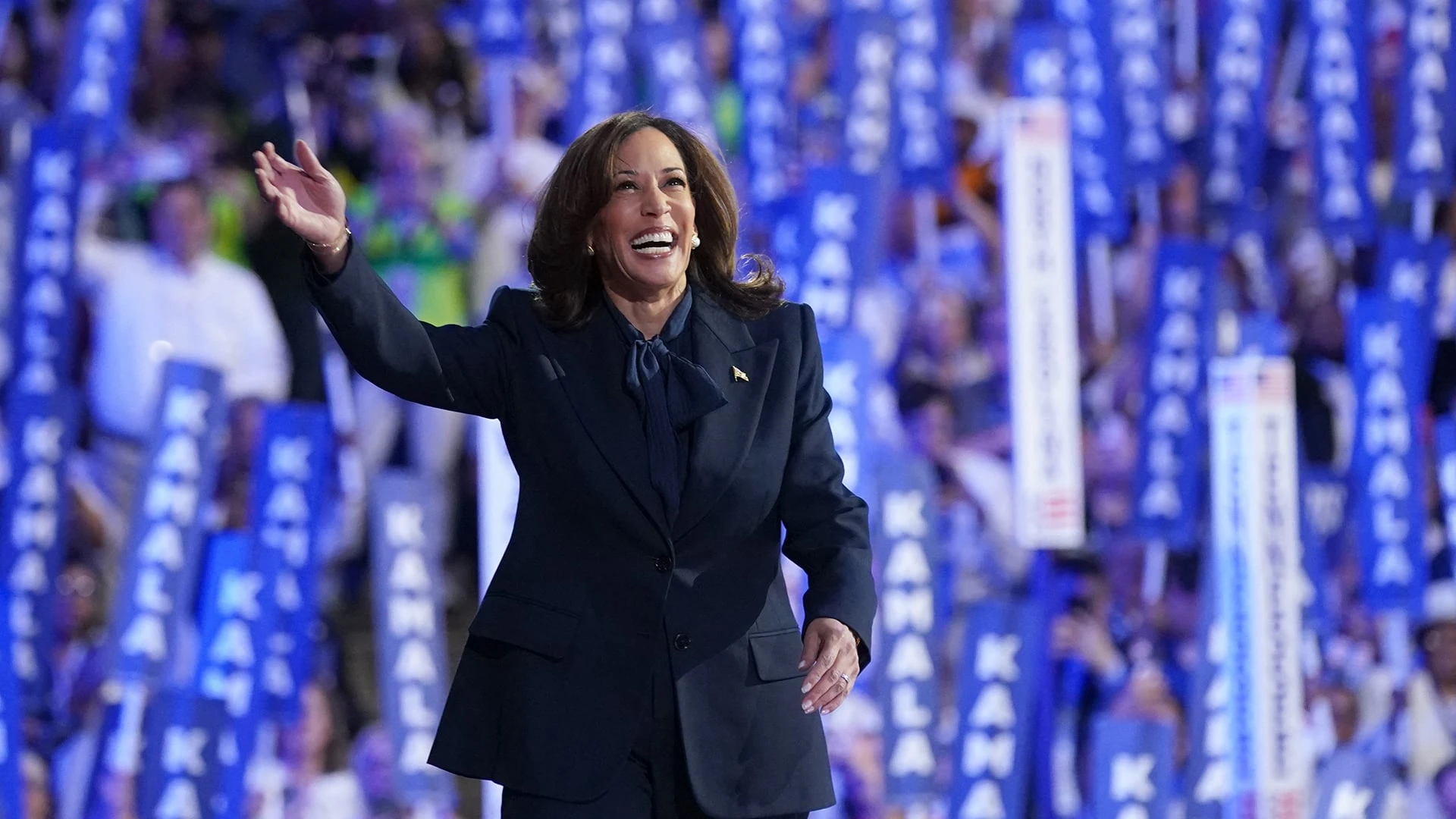 Обычно малые компании обыгрывают крупные по доходности в годы выборов Фото: REUTERS /Kevin Lamarque