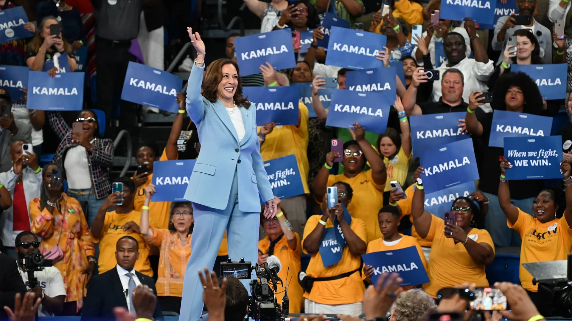 Фондовый рынок пытается понять, какие компании и сектора станут бенефициарами президентской гонки в США / Фото: Reuters /Kyle Mazza