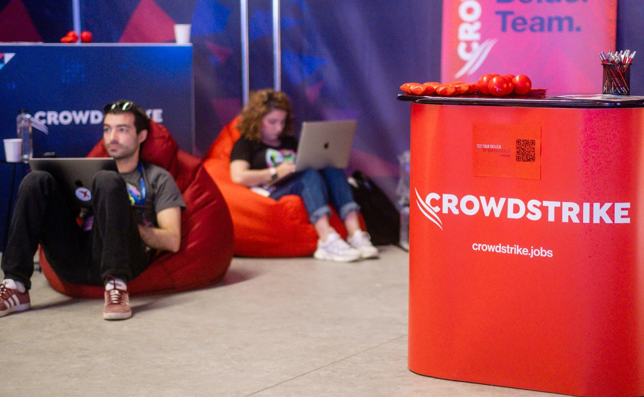 Аналитики HSBC считают, что акции CrowdStrike, виновной в недавнем глобальном сбое ПО, имеют потенциал роста на 28,3% / Фото: Facebook CrowdStrike