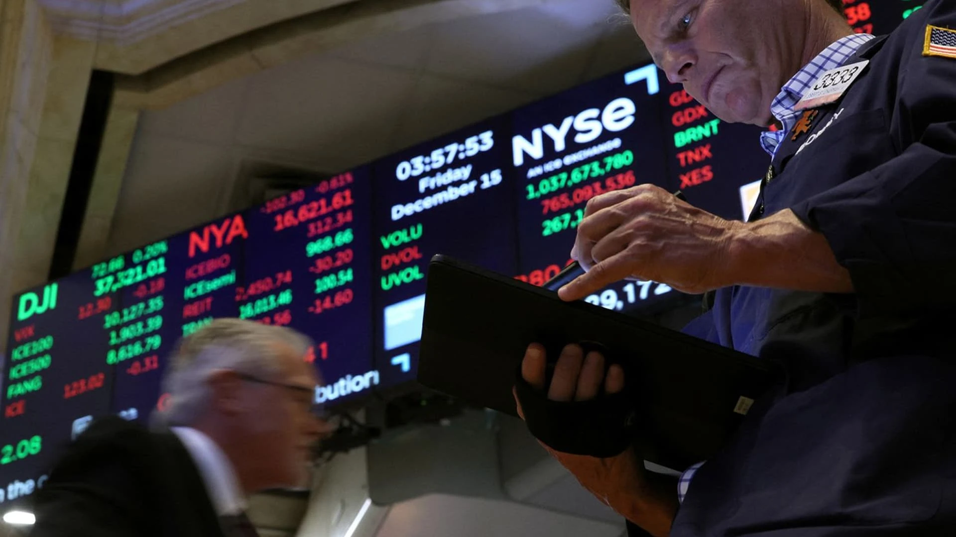 Обвал рынков в начале августа привел аналитиков и экономистов Уолл-стрит в замешательство. Фото: Reuters/Brendan McDermid