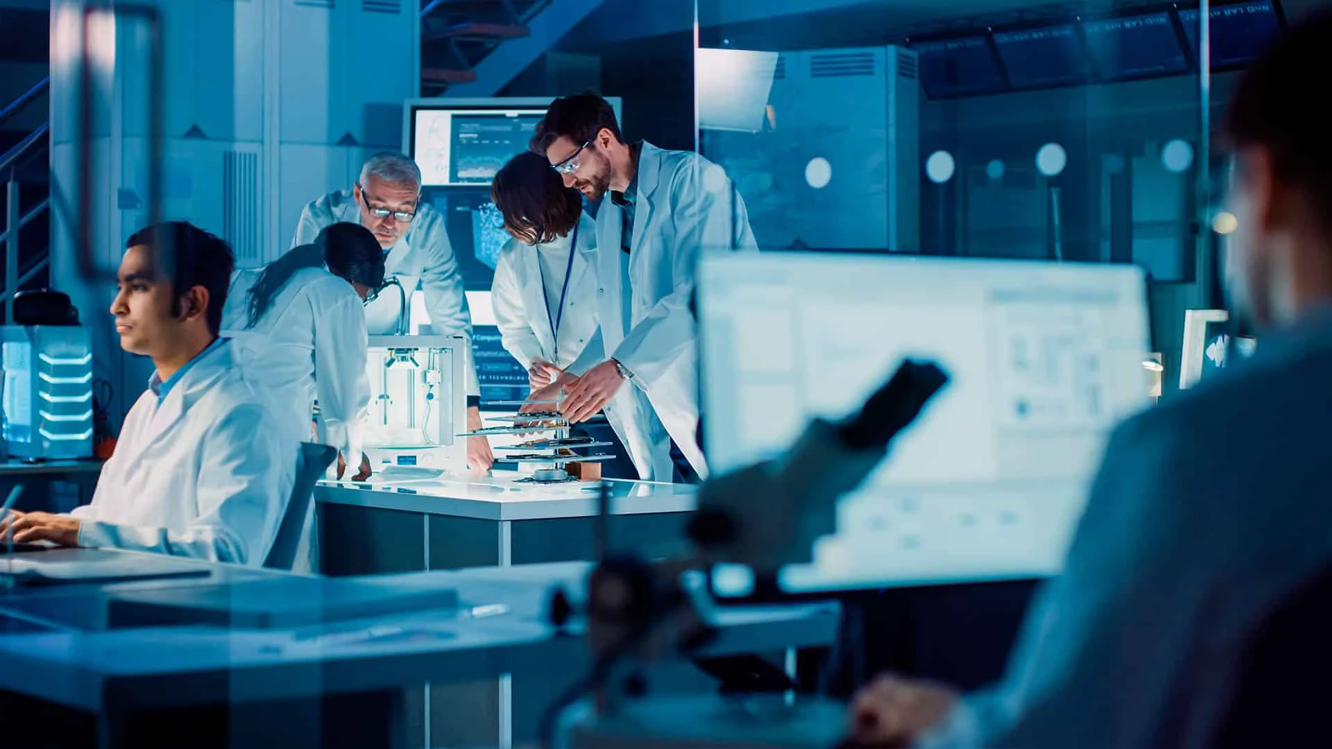 Биотехнологические стартапы с января по июнь 2024 года привлекли на IPO в США вчетверо больше денег, чем год назад / Фото: Shutterstock