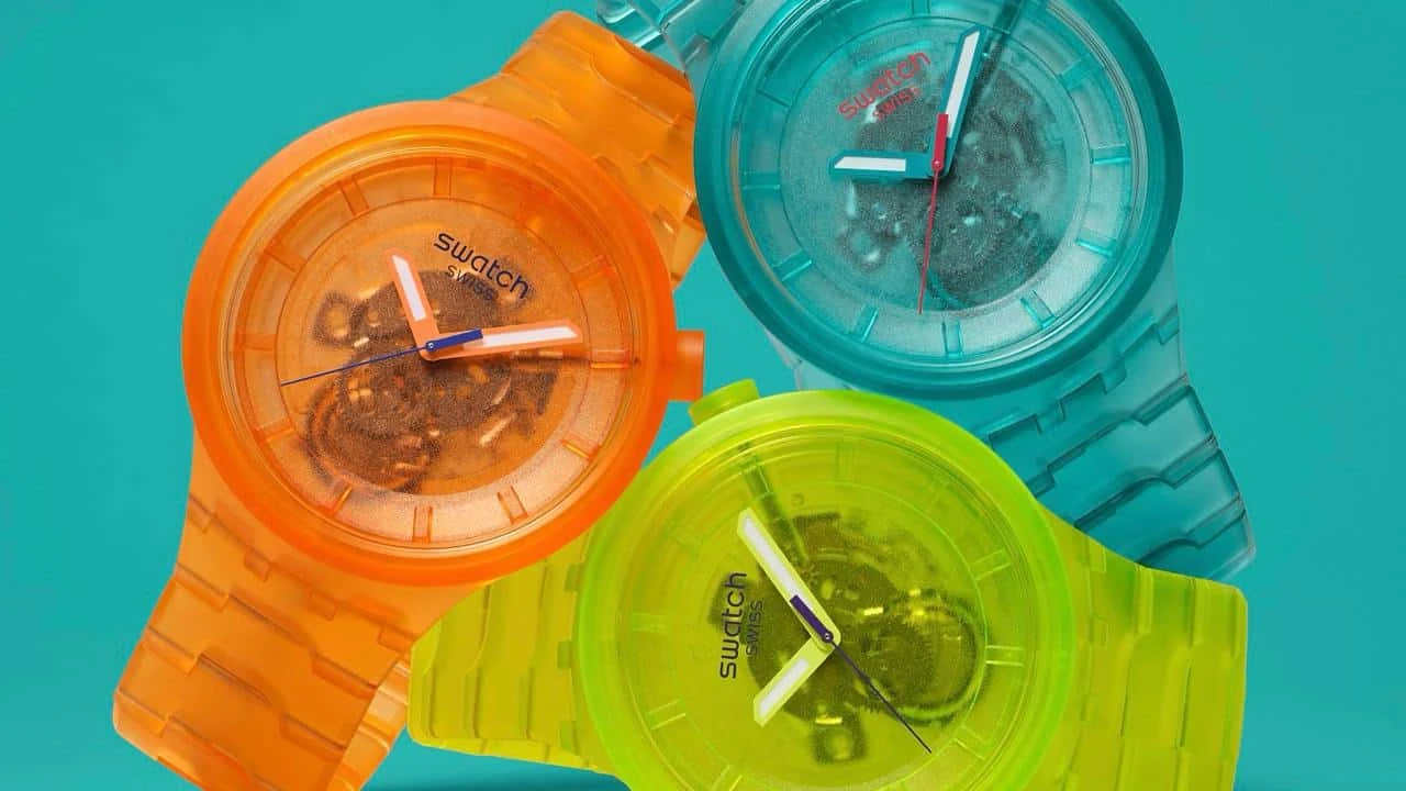 Swatch известен ярким дизайном своих часов / Фото: X/Swatch