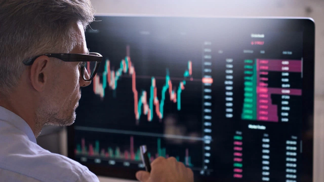 Акции технологических компаний могут вырасти на 10% к концу года и еще на 20% — в 2025 году, считает Wedbush / Фото: Shutterstock