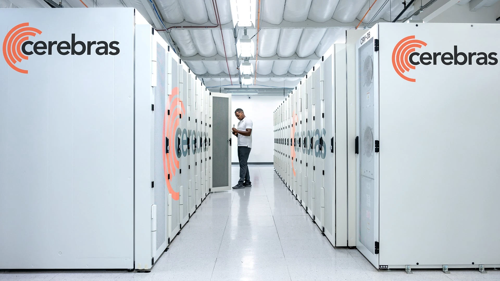 Более 80% продаж Cerebras пришлись на одного клиента / Фото: Rebecca Lewington Cerebras Systems /Handout via REUTERS