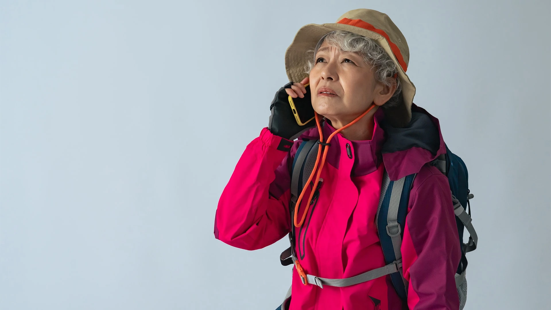 Apple использует инфраструктуру Globalstar для отправки экстренных вызовов / Фото: Shutterstock