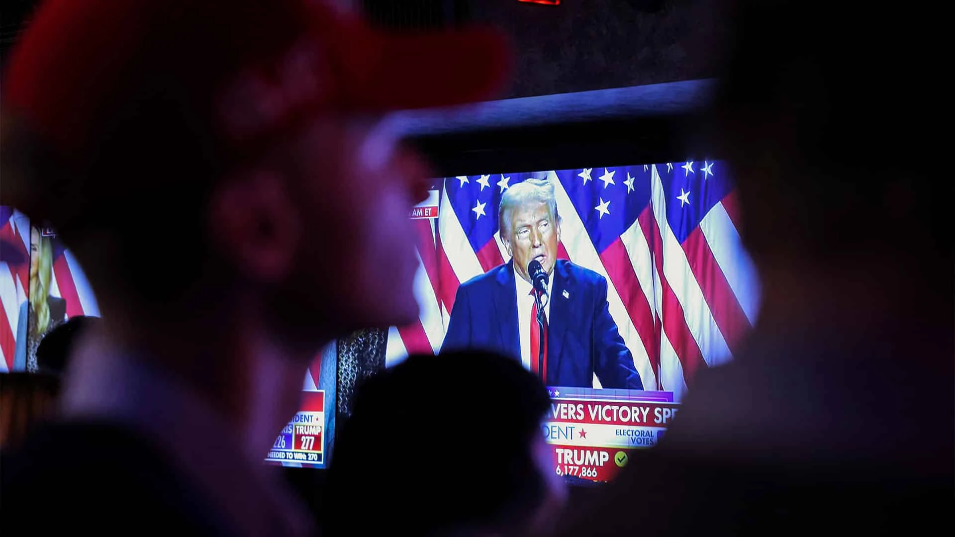 Основными бенефициарами возвращения Трампа в Белый дом станут рынок криптовалют и финансовые корпорации / Фото: Reuters/Andrew Kelly