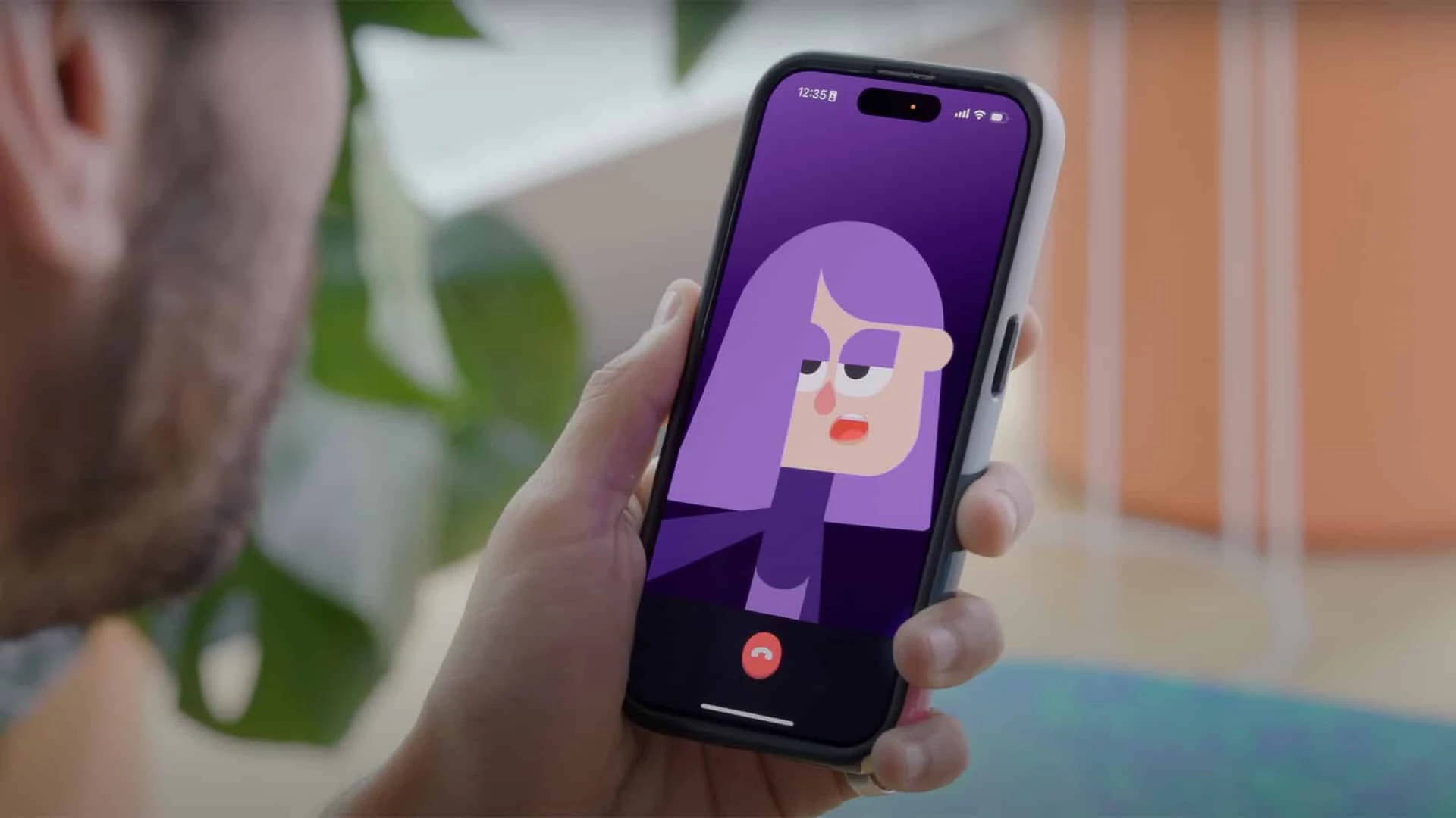 Новый чат-бот Duolingo «Лили» использует технологии OpenAI для общения с пользователями / Фото: youtube.com/@duolingo