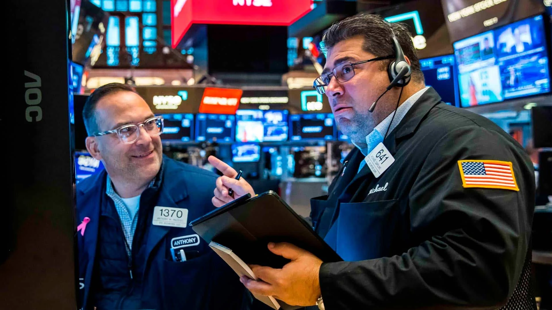 После новости о победе Трампа инвесторы отыгрывали основные положения его предвыборной программы, но в долгосрочной перспективе на рынок будут влиять другие факторы. Фото: Facebook/NYSE