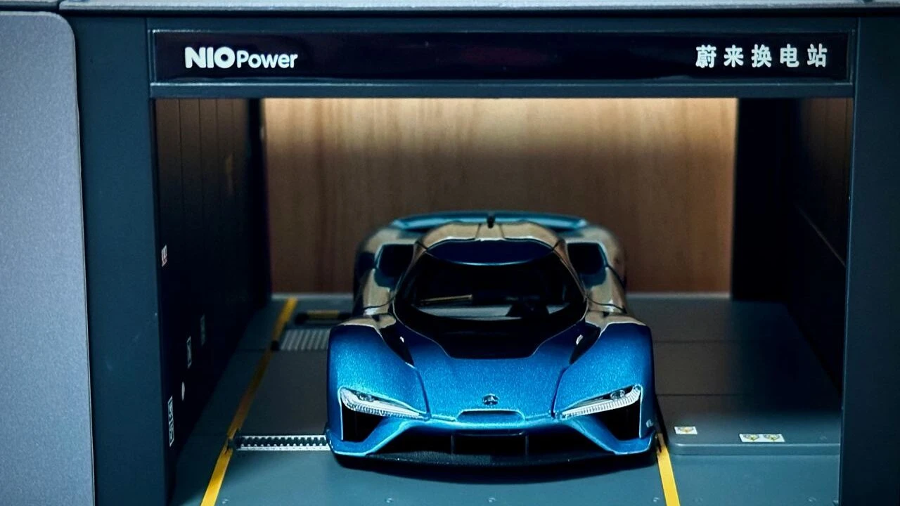 Китайский производитель электрокаров Nio сообщил о снижении выручки и увеличении убытков за третий квартал 2024 года/ Фото: Unsplash/ Zhe ZHANG