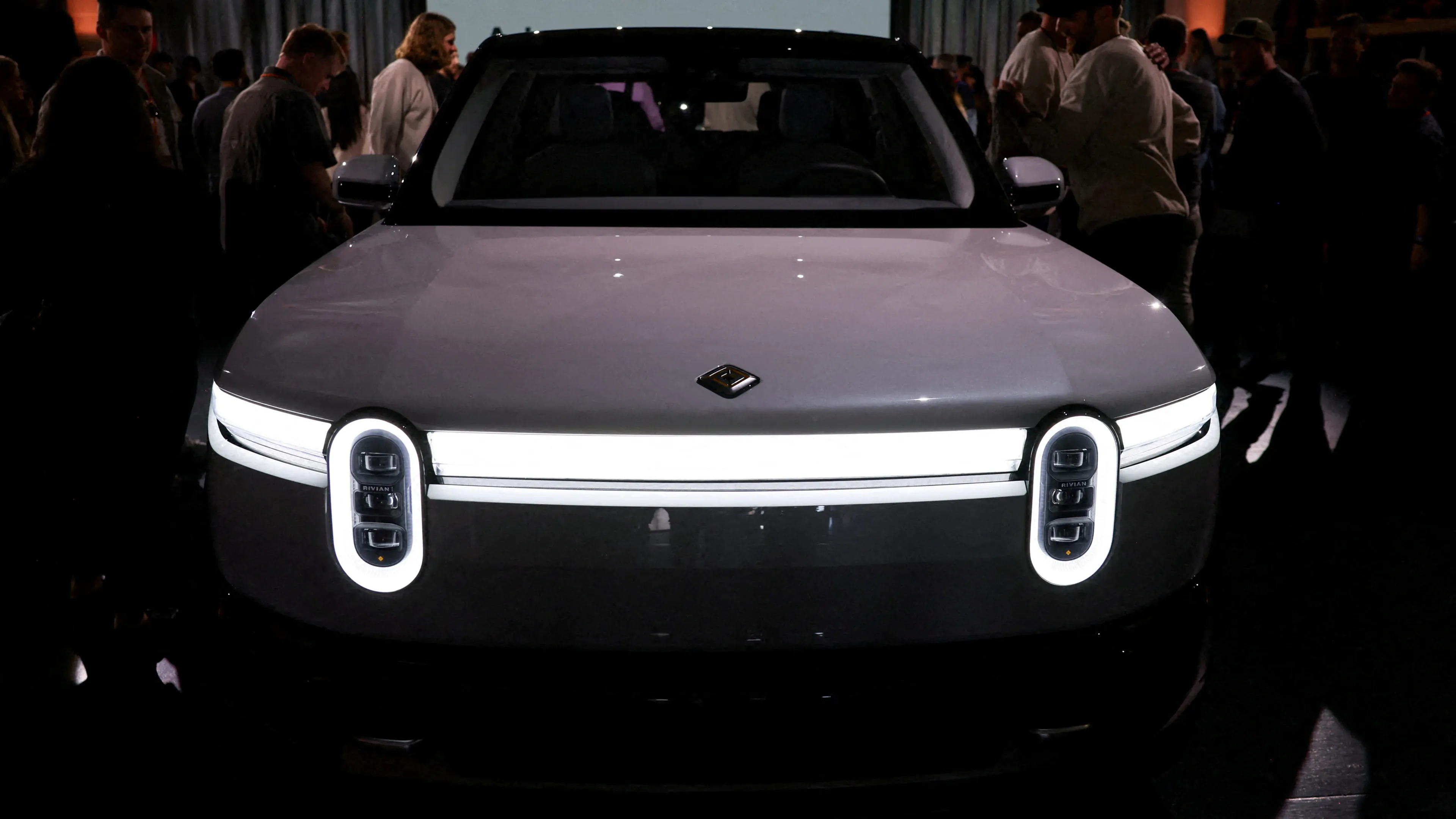 Волатильность в бумагах производителя электромобилей Rivian может быть связана с желанием инвесторов зафиксировать прибыль / Фото: Reuters/Mike Blake