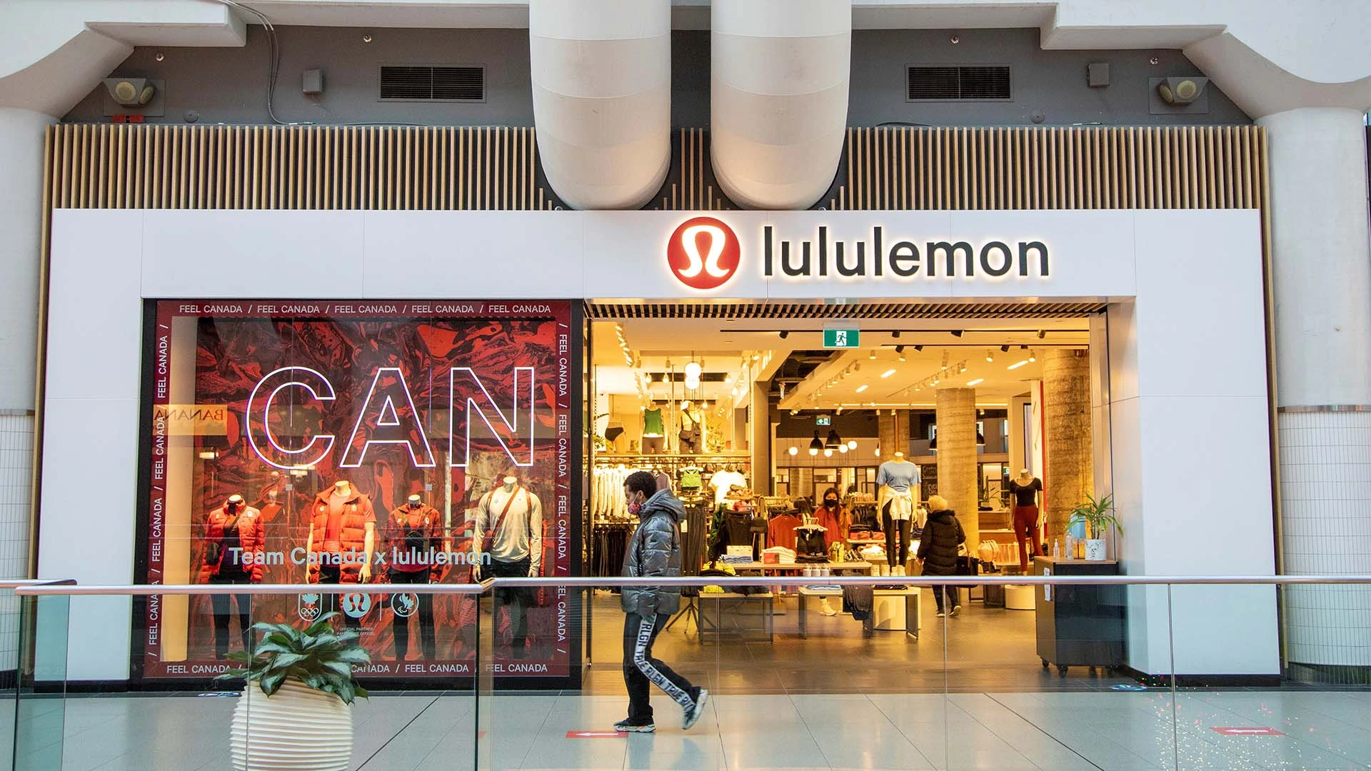Ретейлер спортивной одежды Lululemon отчитается о доходах на этой неделе Фото: REUTERS /Carlos Osorio