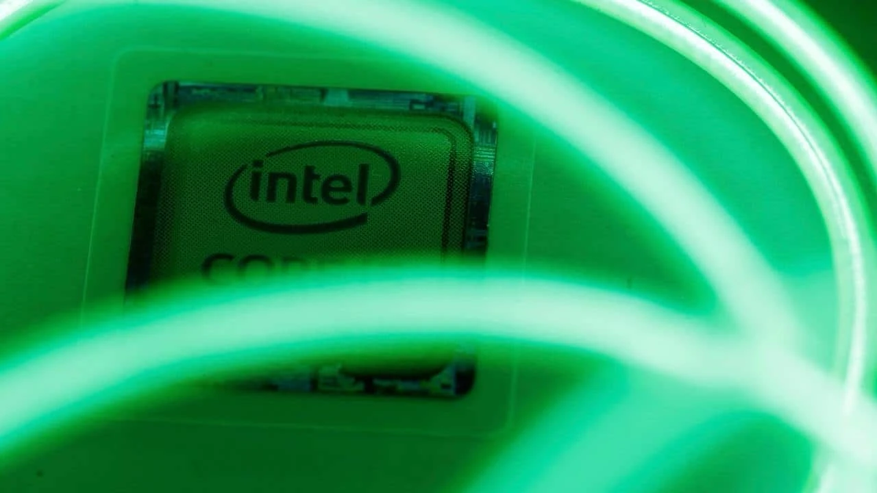 Intel внезапно объявил об уходе Пэта Гелсингера с поста гендиректра компании с 1 декабря / Фото: Reuters/Dado Ruvic