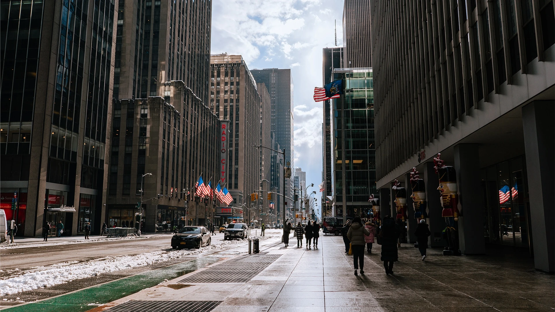 Рынки ждут статистику обращений за пособием по безработице, которая важна в преддверии отчета Минтруда за ноябрь / Фото: Shutterstock