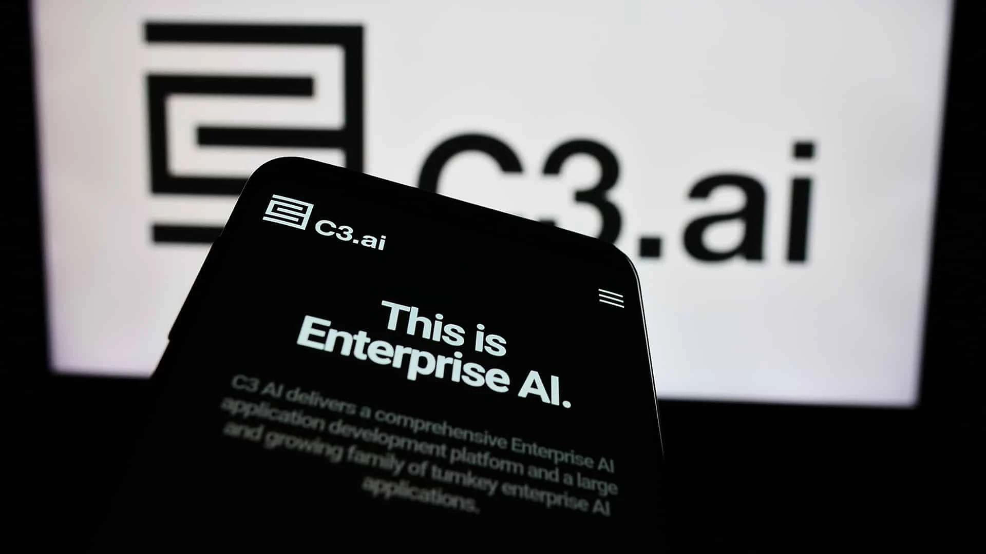 KeyBanc рекомендует продавать акции C3ai, котировки компании на торгах 19 декабря обвалились на 12% / Фото: Shutterstock