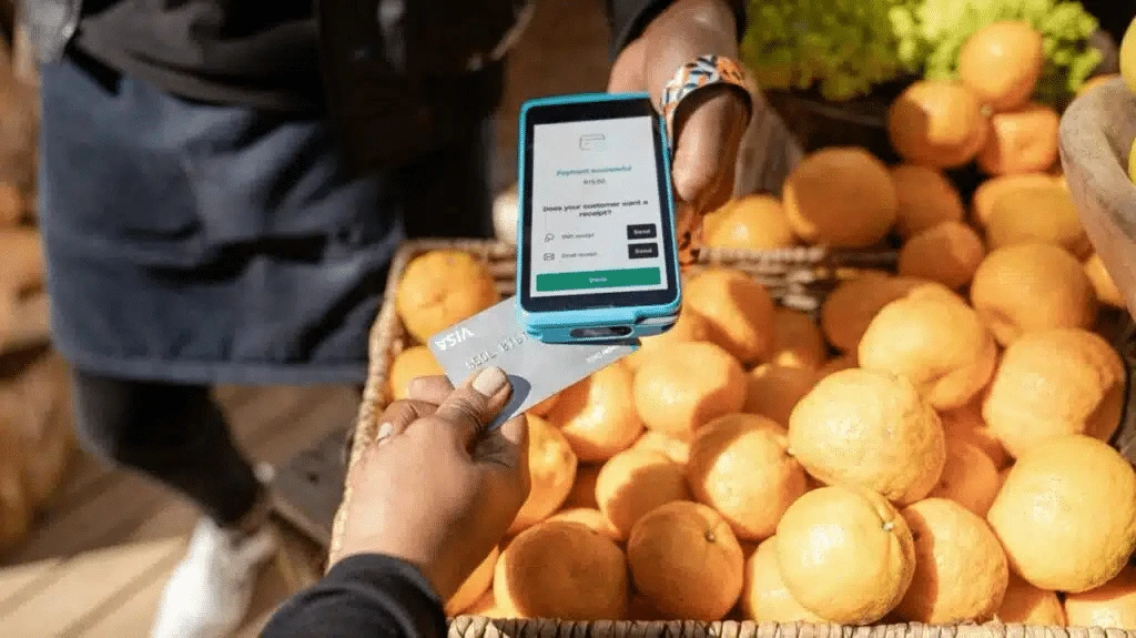 The fintech industry is stepping up its competition with traditional banks / Photo: Unsplash/Yoco Photography