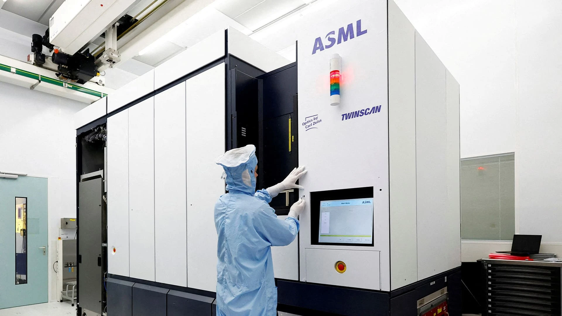 ASML — ведущий мировой производитель оборудования для выпуска чипов / Фото: Reuters/Piroschka van de Wouw